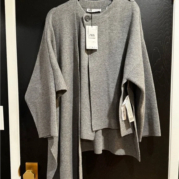 Zara Gray Wrap Shoulder Women's Sweater NWT - Picture 3 of 7